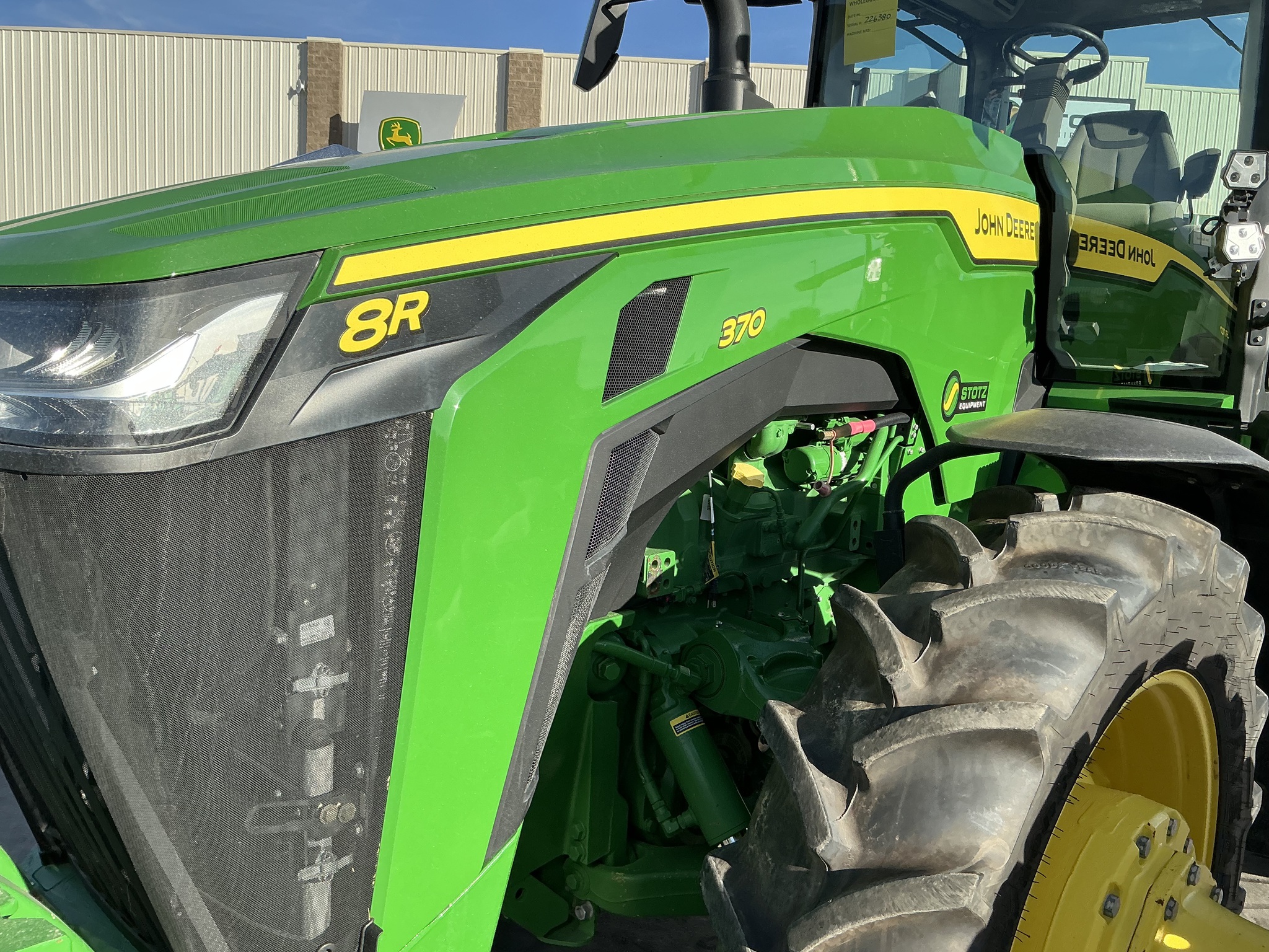 2023 John Deere 8R 370 Image 22