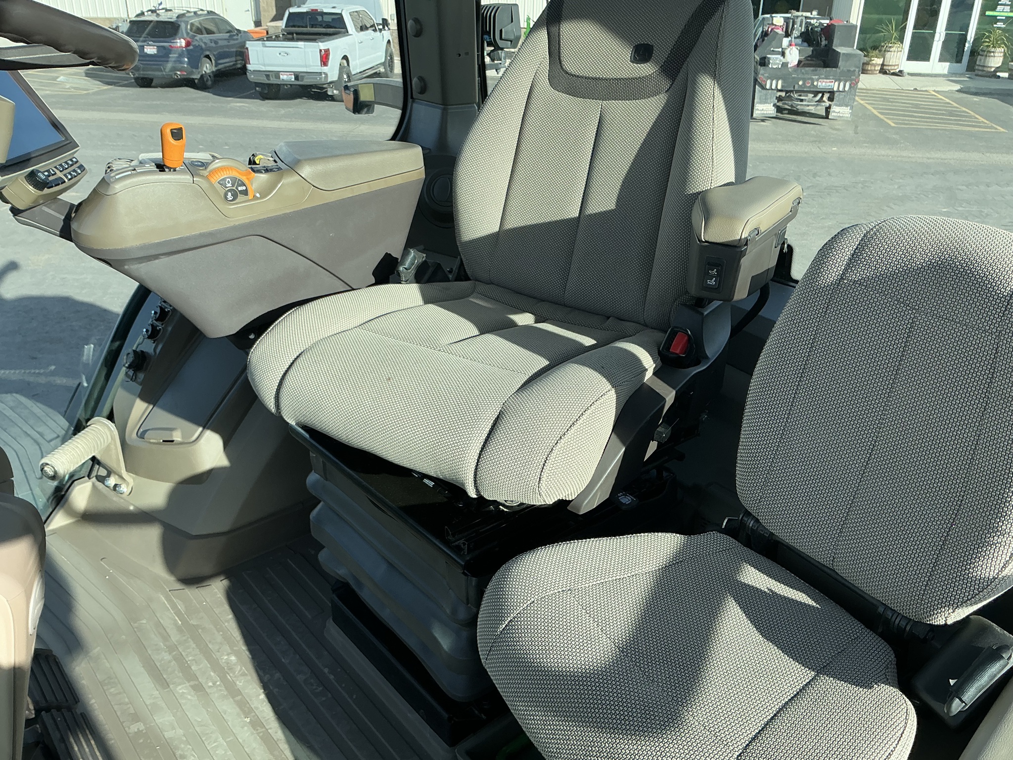 2023 John Deere 8R 370 Image 20