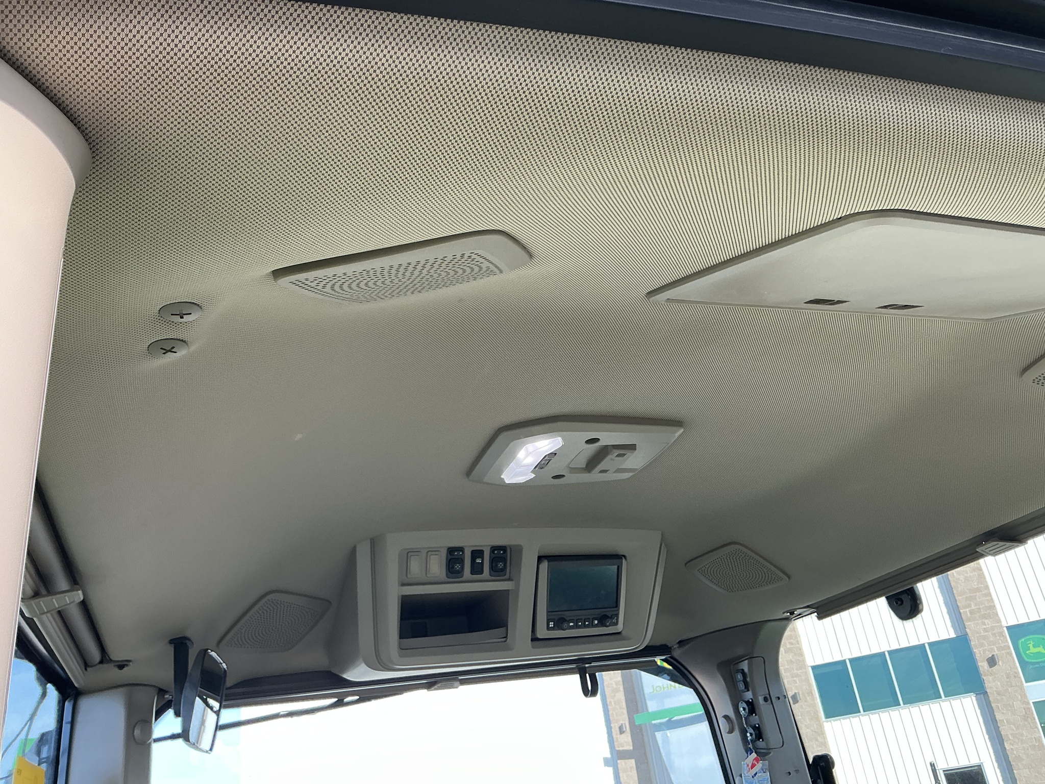 2023 John Deere 8R 370 Image 29