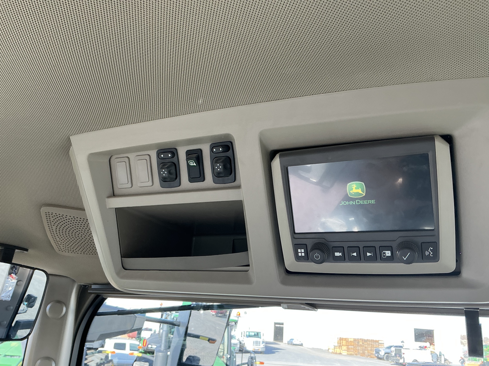 2023 John Deere 8R 370 Image 27