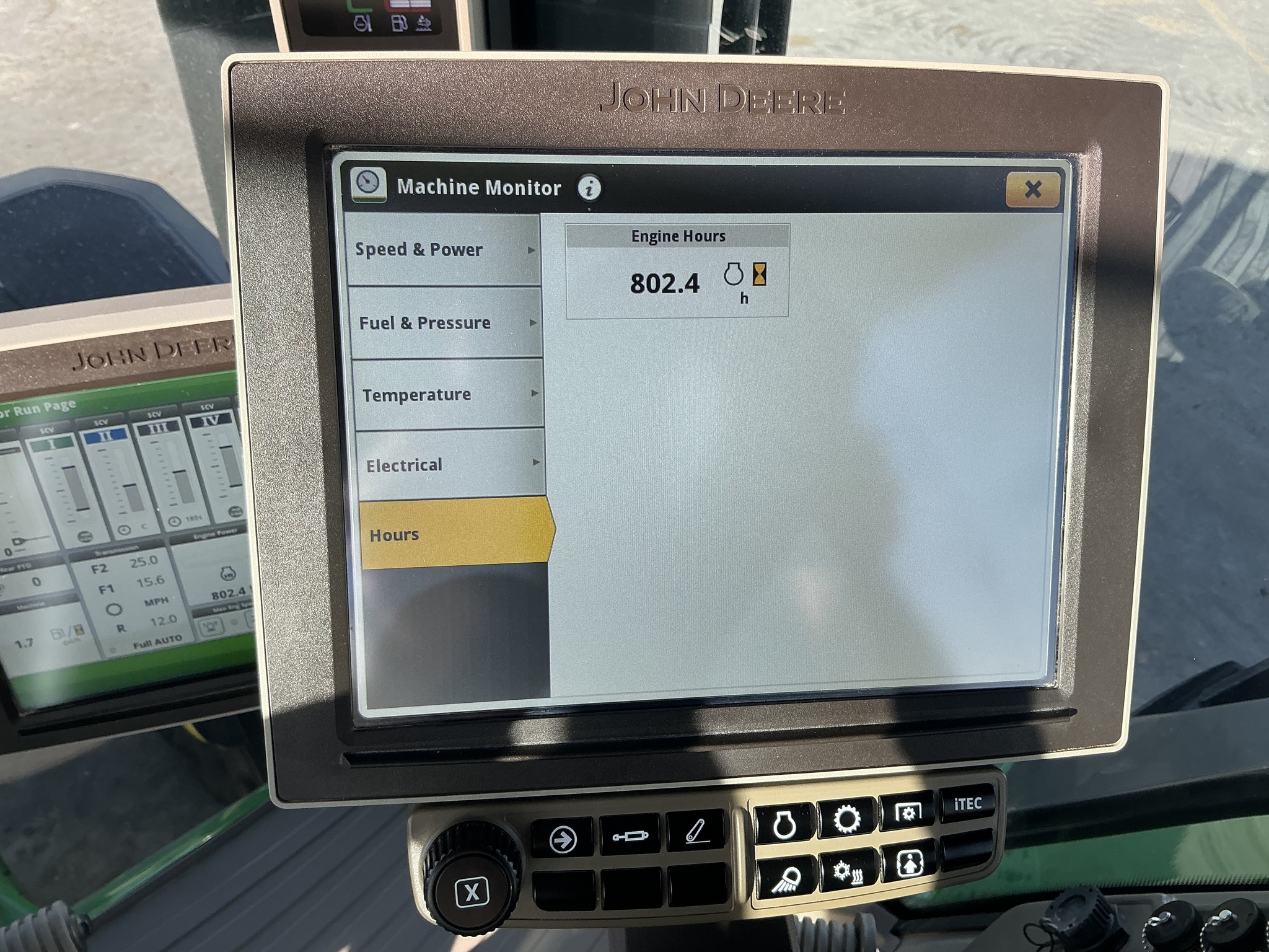 2023 John Deere 8R 370 Image 25