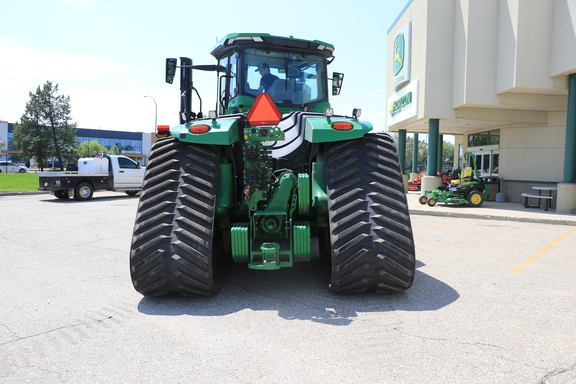 Used 2024 John Deere 9RX 590 Track Tractors at Horizon Ag & Turf in Edmonton West, AB - Photo5