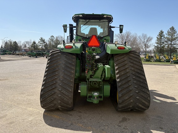 Used 2024 John Deere 9RX 590 Track Tractors at Horizon Ag & Turf in Edmonton West, AB - Photo5