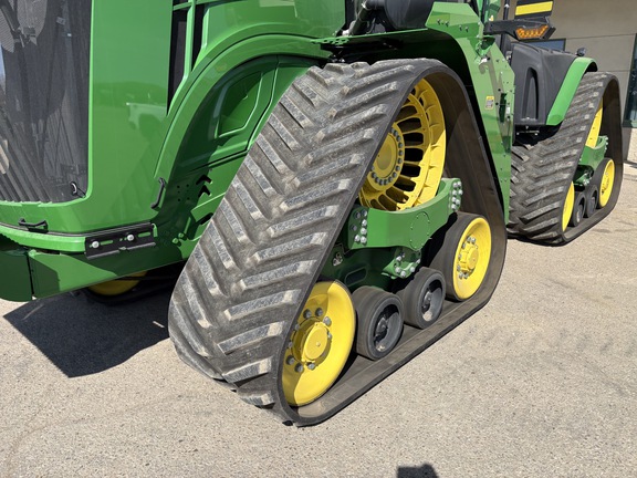 Used 2024 John Deere 9RX 590 Track Tractors at Horizon Ag & Turf in Edmonton West, AB - Photo19