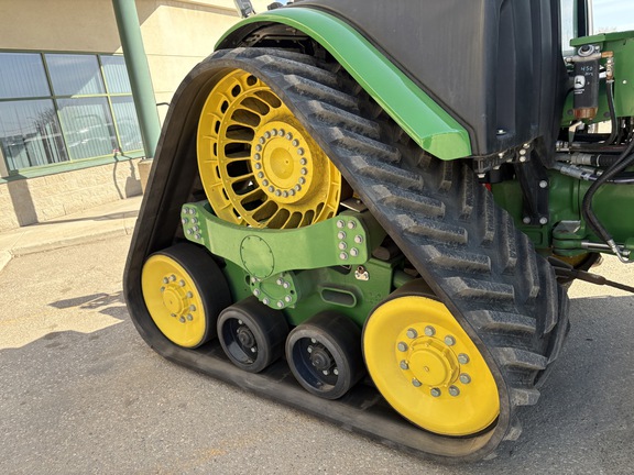 Used 2024 John Deere 9RX 590 Track Tractors at Horizon Ag & Turf in Edmonton West, AB - Photo16