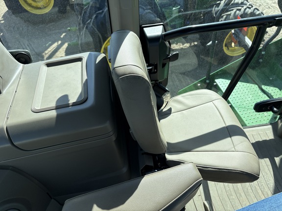 Used 2024 John Deere 9RX 590 Track Tractors at Horizon Ag & Turf in Edmonton West, AB - Photo27
