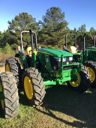 2023 John Deere 5075E Photo 4