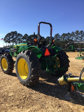 2024 John Deere 5075E Photo 5