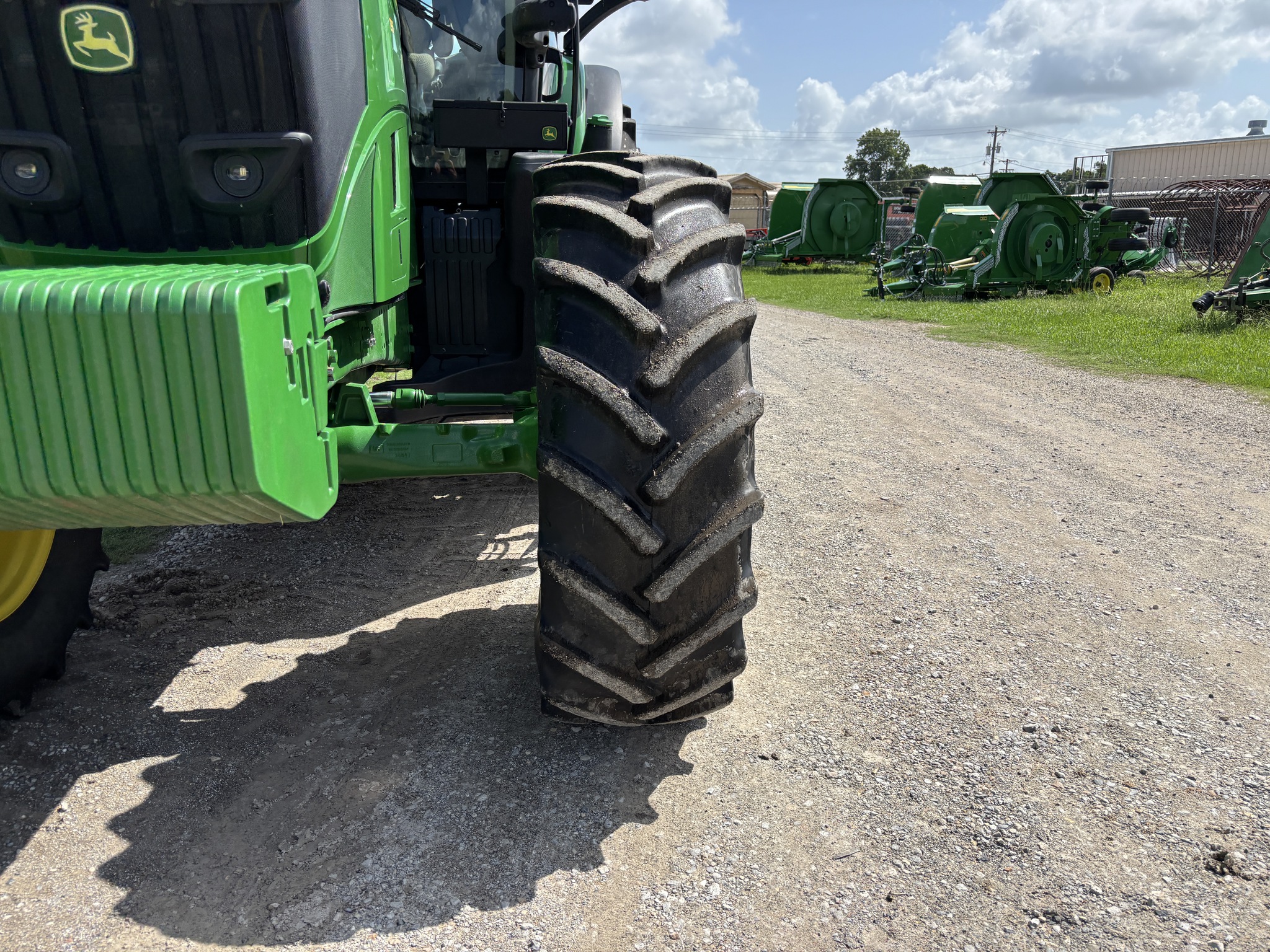 2024 John Deere 6R 195 Image 9
