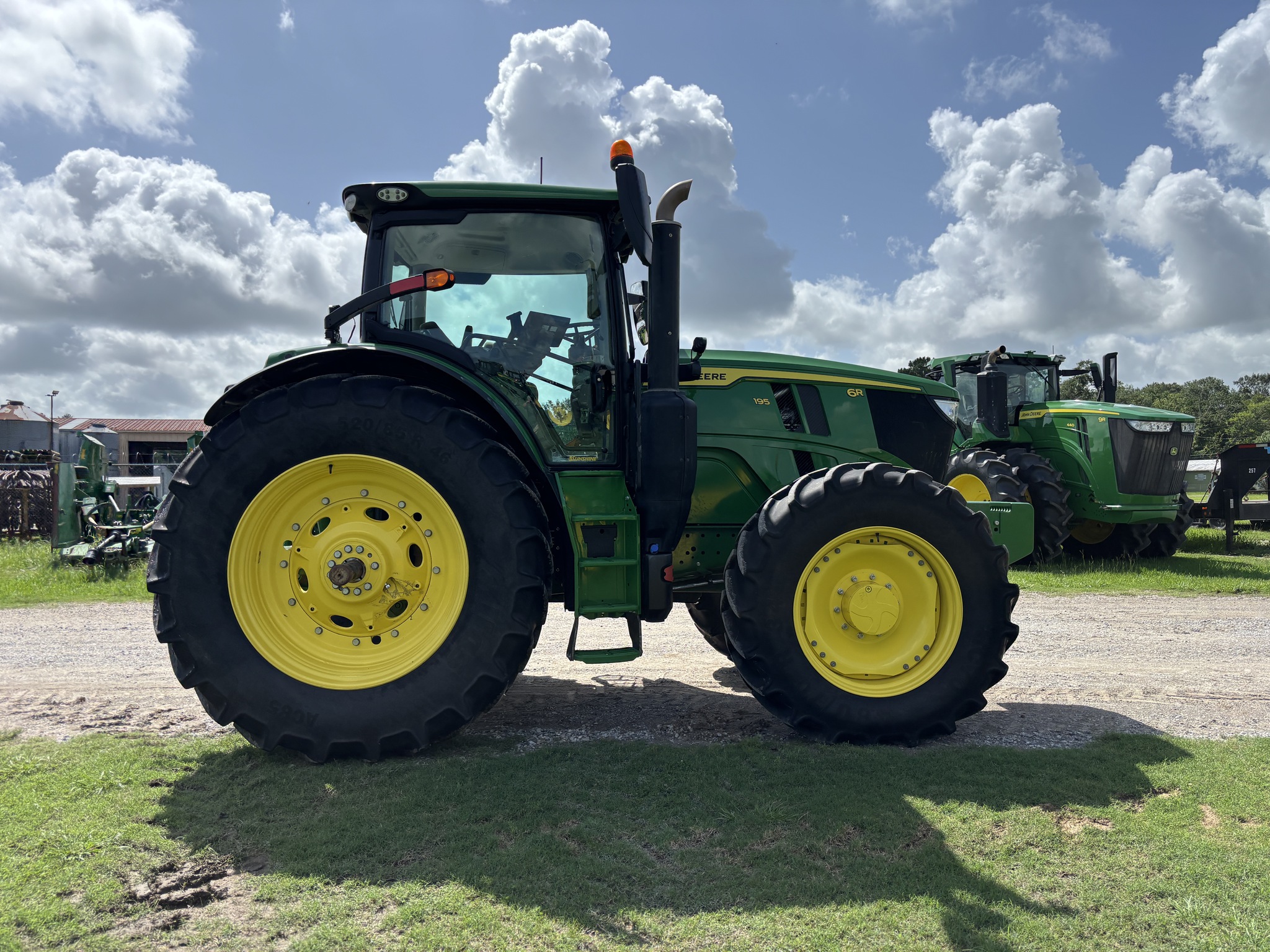 2024 John Deere 6R 195 Image 6