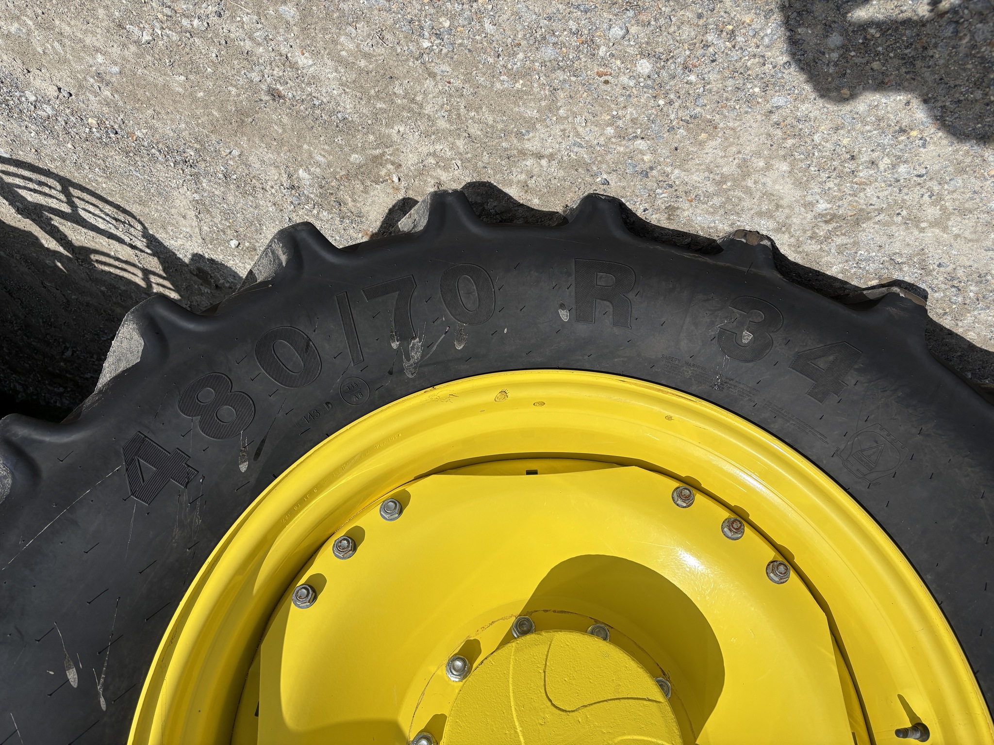 2024 John Deere 6R 195 Image 11