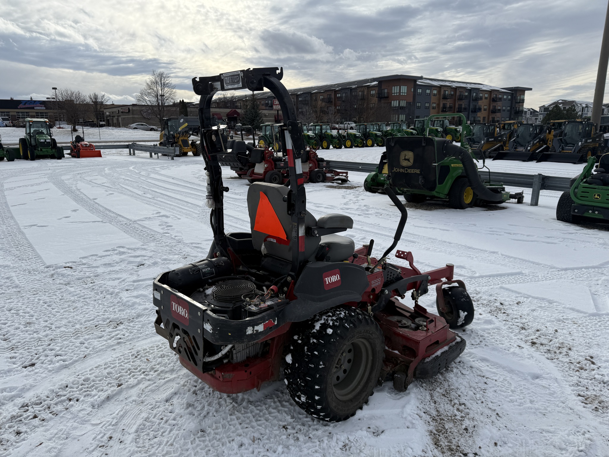 ●NHA 2014 Toro 74942 - Minnesota Equipment