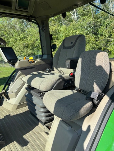 2023 John Deere 8R 280 Image 6