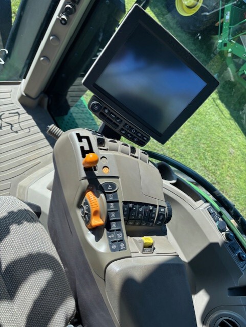 2023 John Deere 8R 280 Image 7