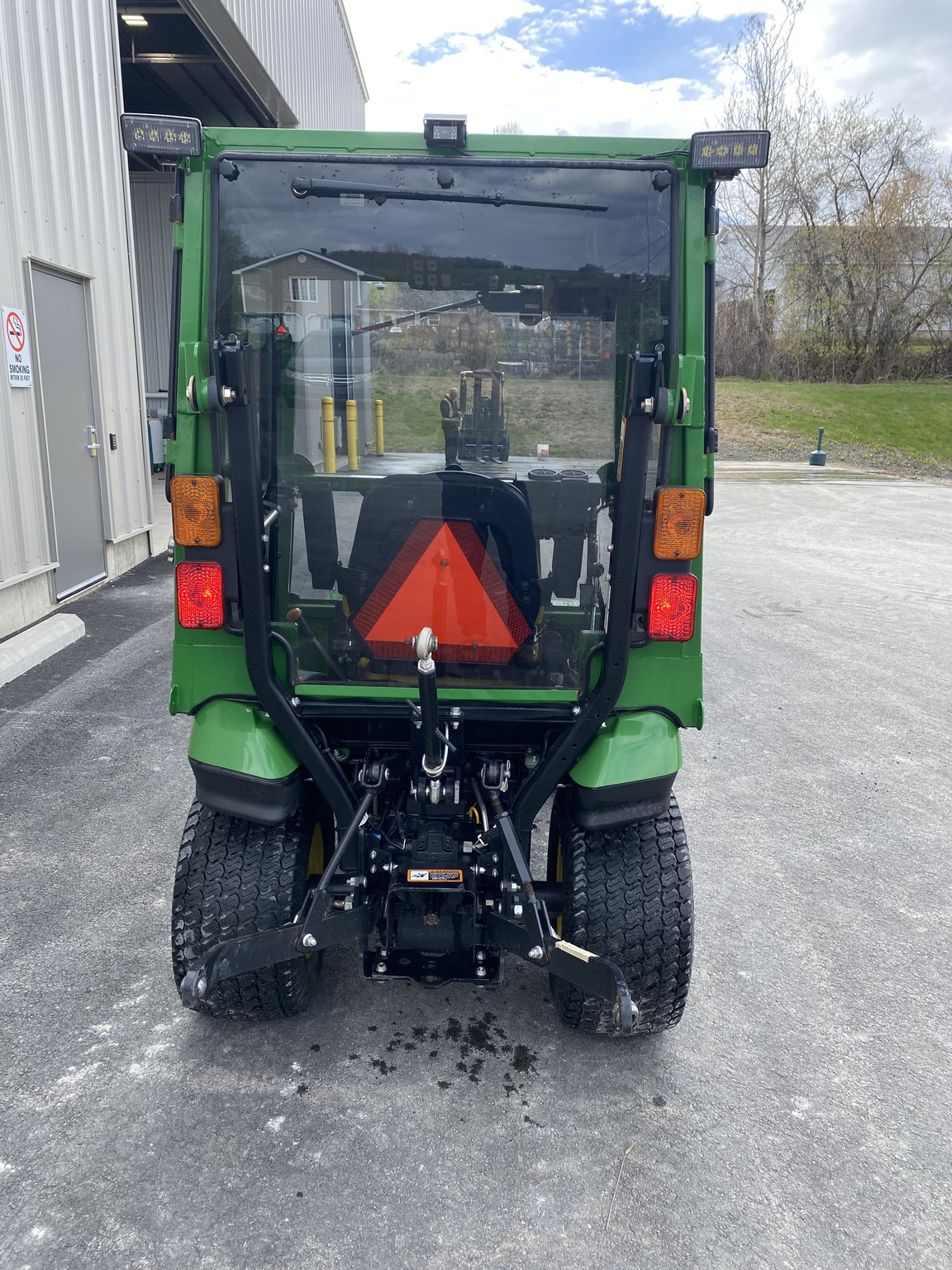 2015 John Deere 1025R Image 7