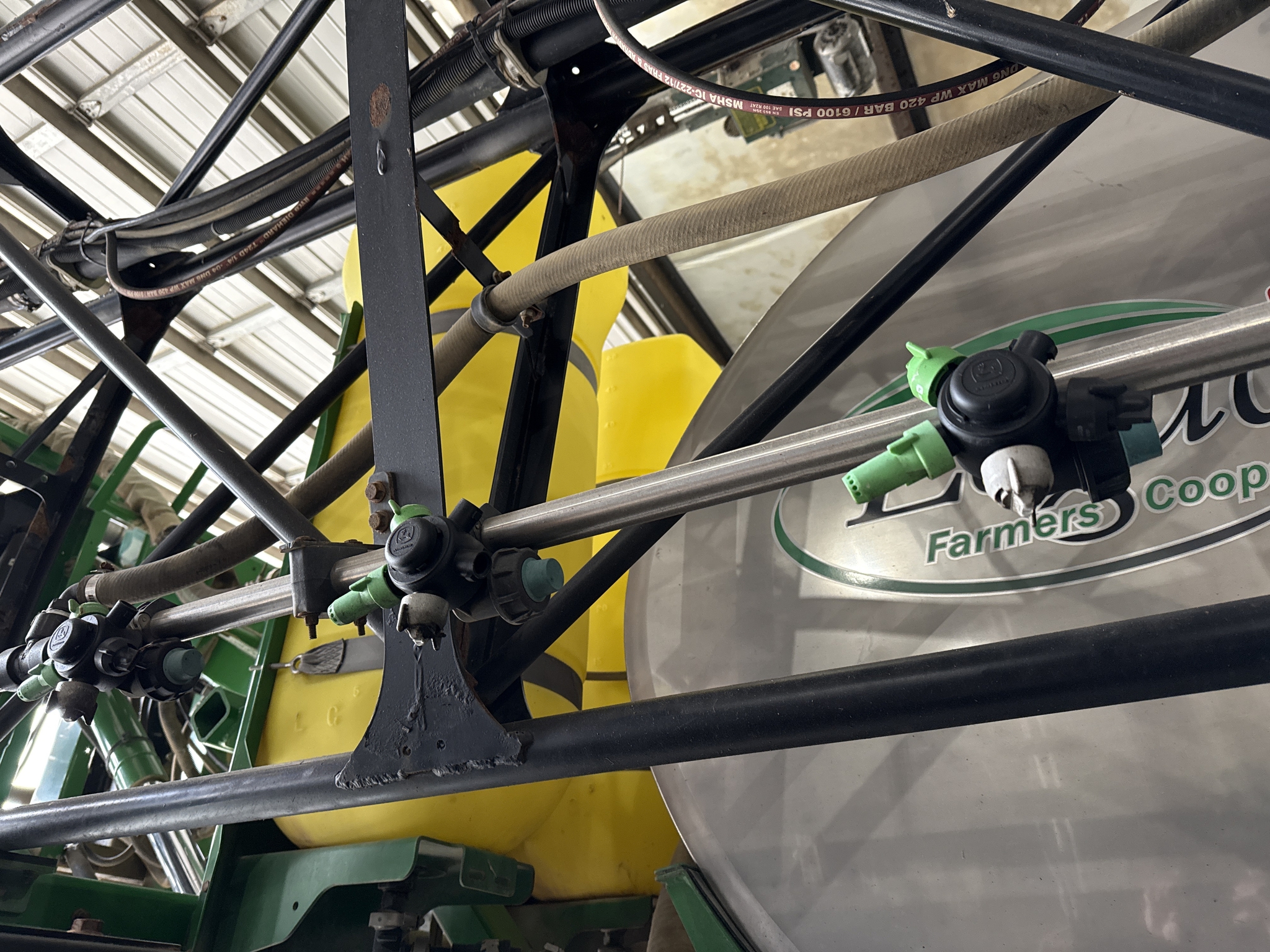 2013 John Deere 4940 Image 37