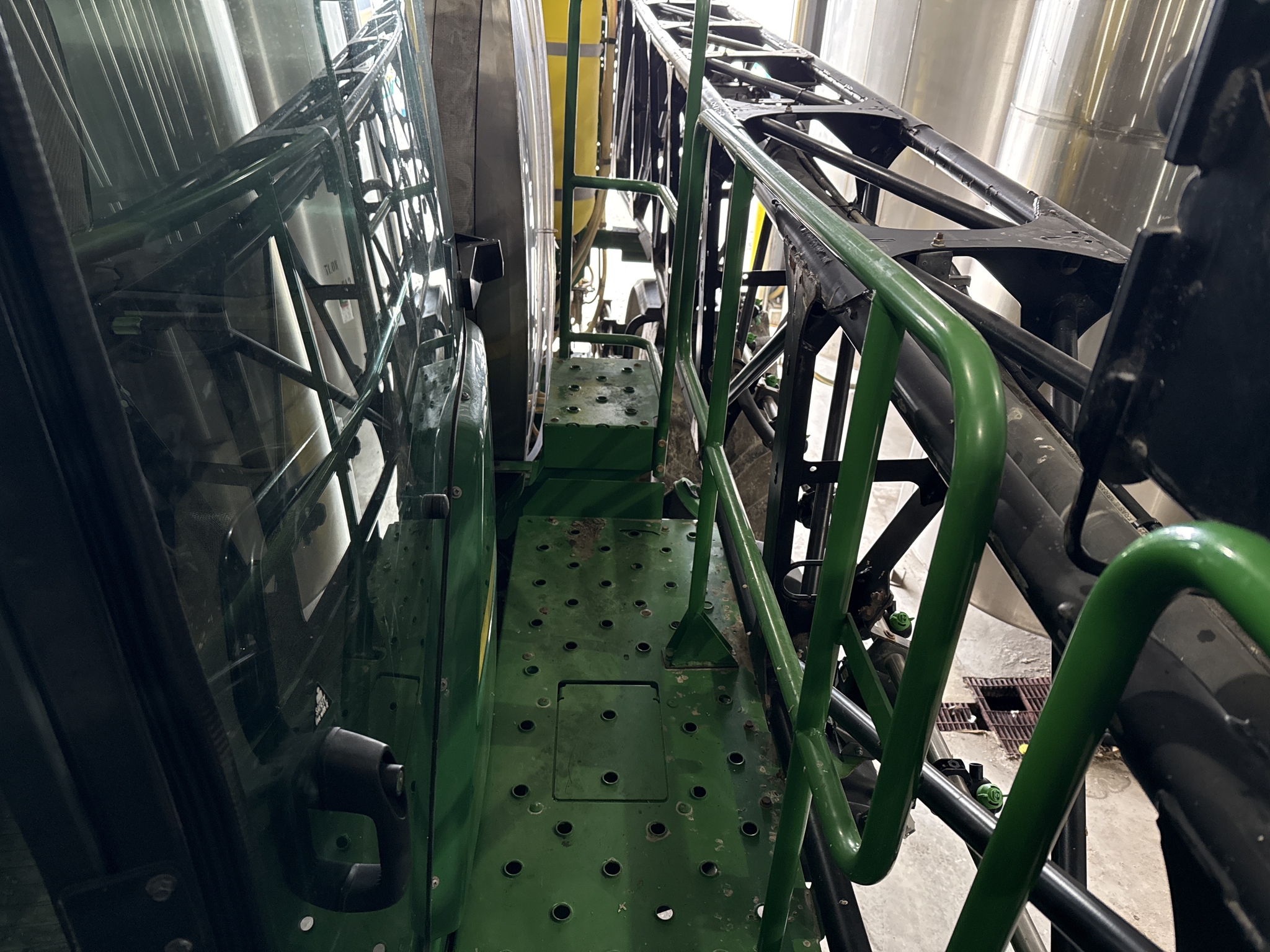 2013 John Deere 4940 Image 66