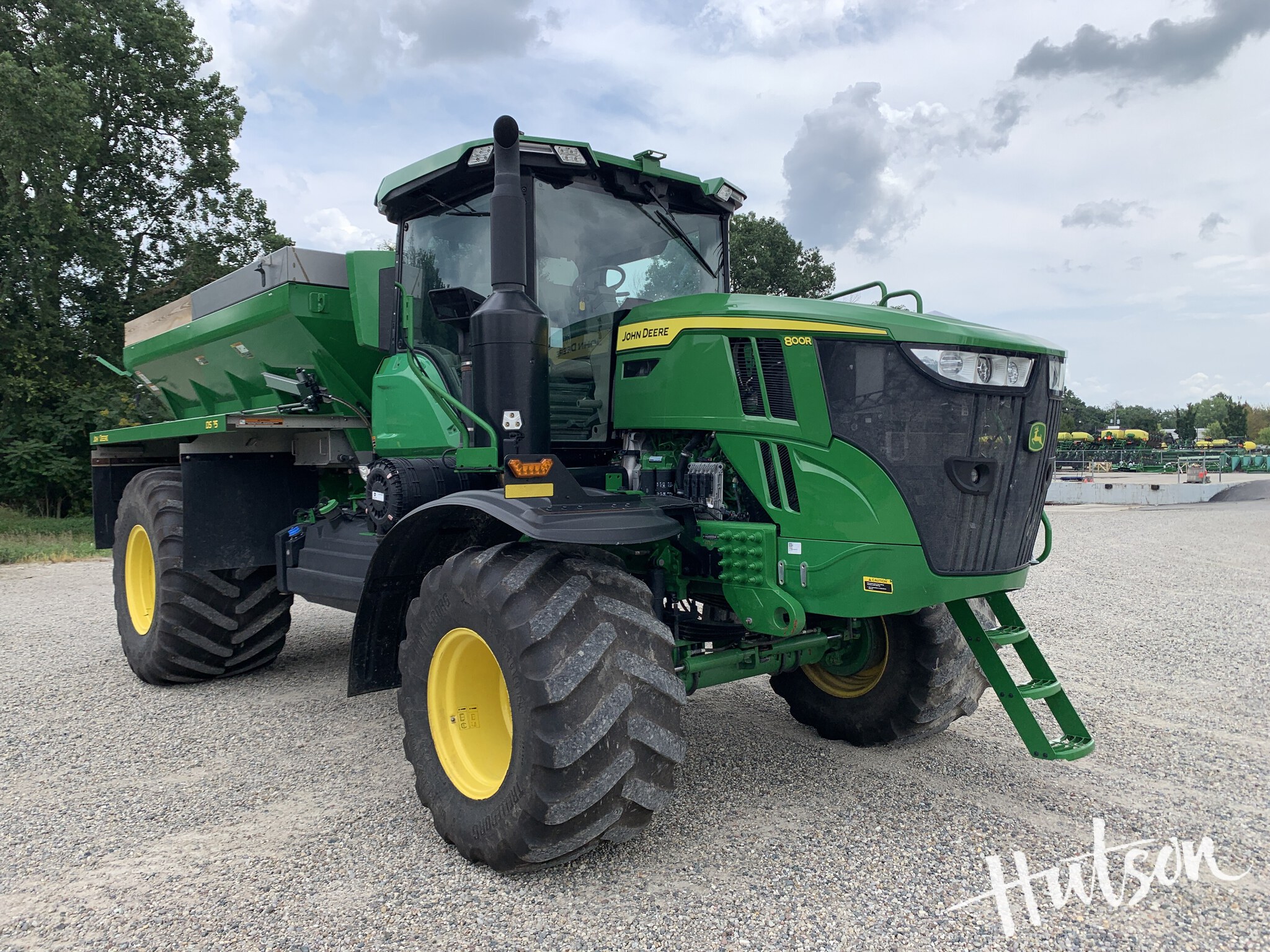 2022 John Deere 800R