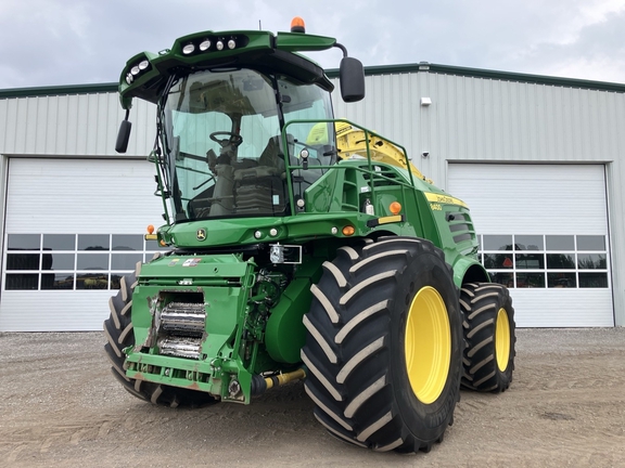 2022 John Deere 8400 thumbnail 3