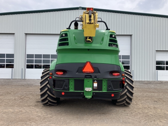 2022 John Deere 8400 thumbnail 6