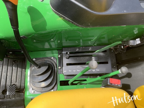 Photo of 2023 John Deere 5067E