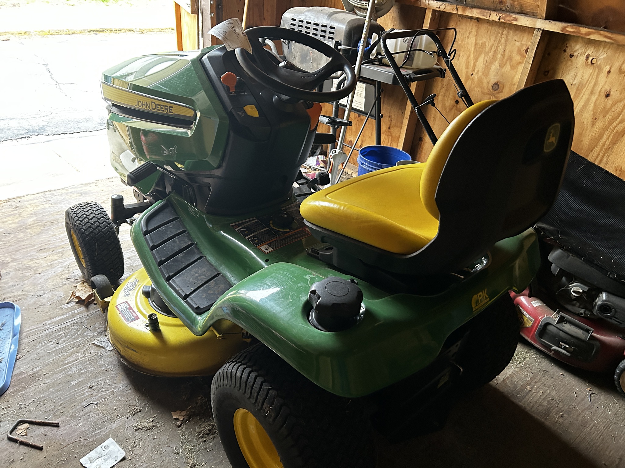 2021 John Deere X350 Image 2