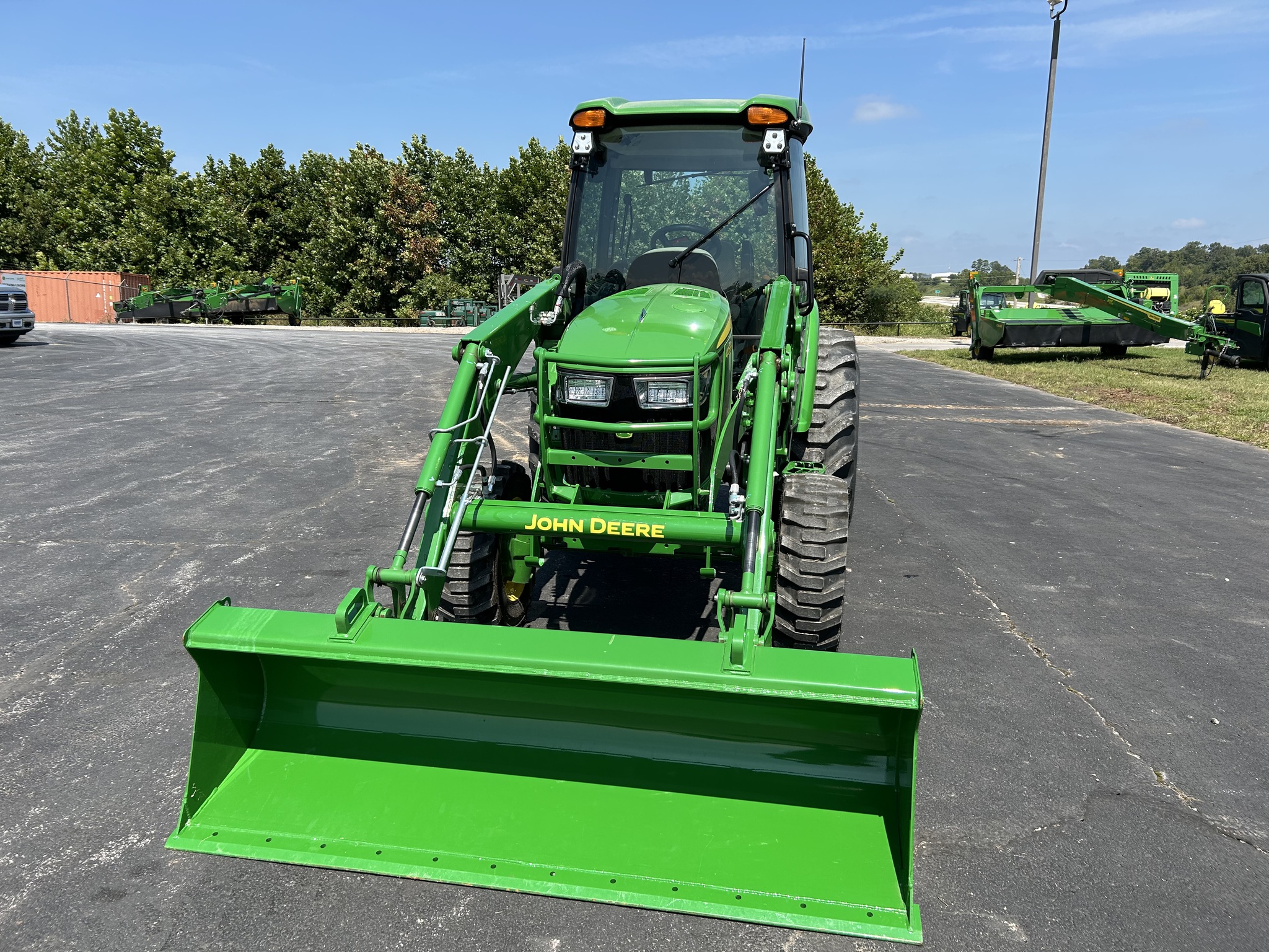  2023 John Deere 4066R at Heritage Tractor in Anderson, MO