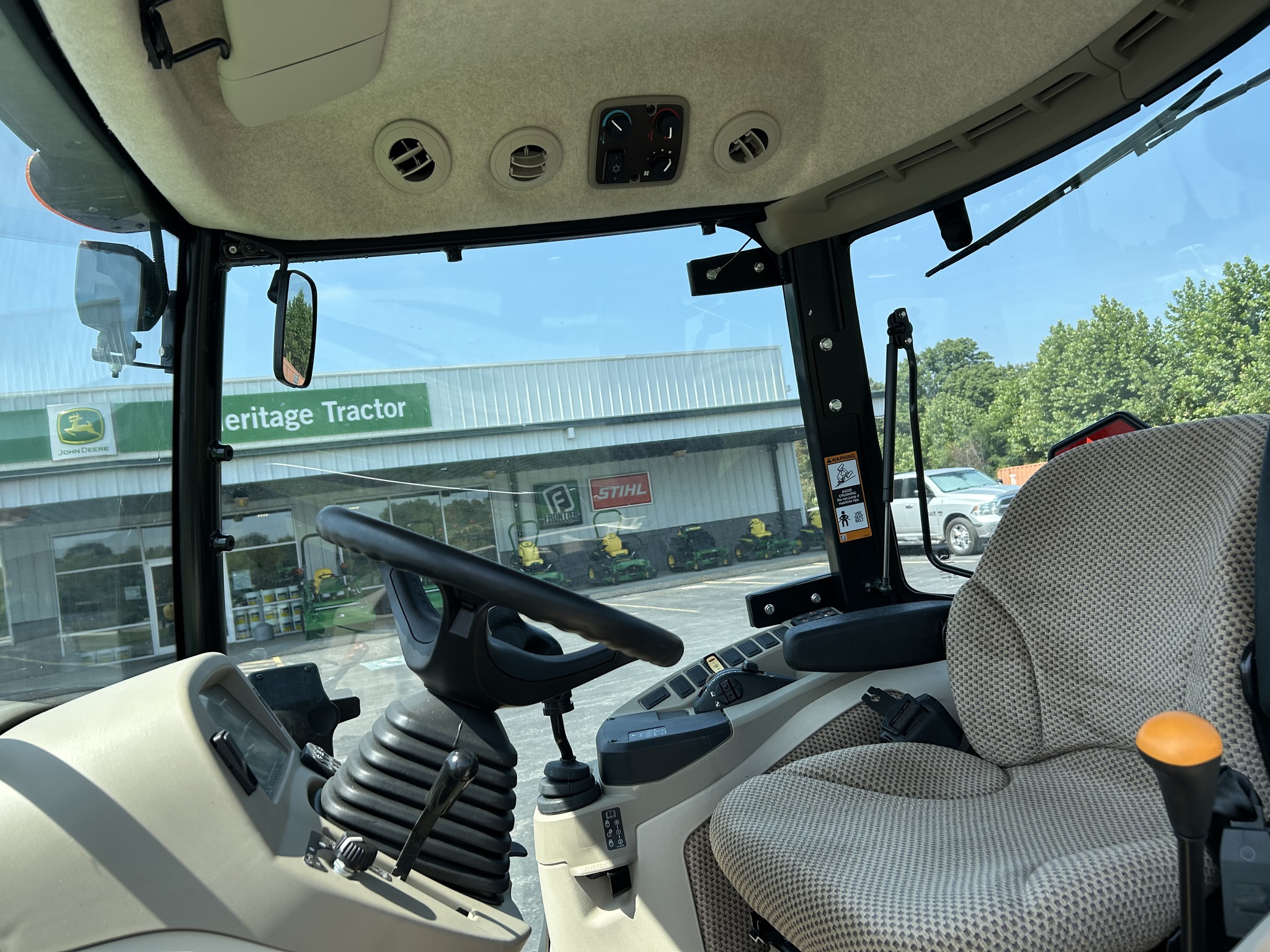  2023 John Deere 4066R at Heritage Tractor in Anderson, MO