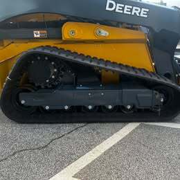 2025 John Deere 333P/MK76 PACKAGE Image 5