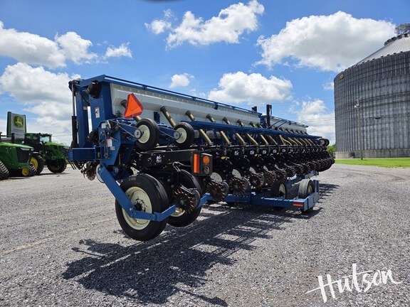 Photo of 2003 Kinze 3650