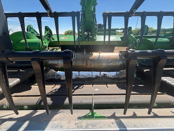 Used 2024 John Deere HD45R Combine Platforms at Horizon Ag & Turf in Warburg, AB - Photo5