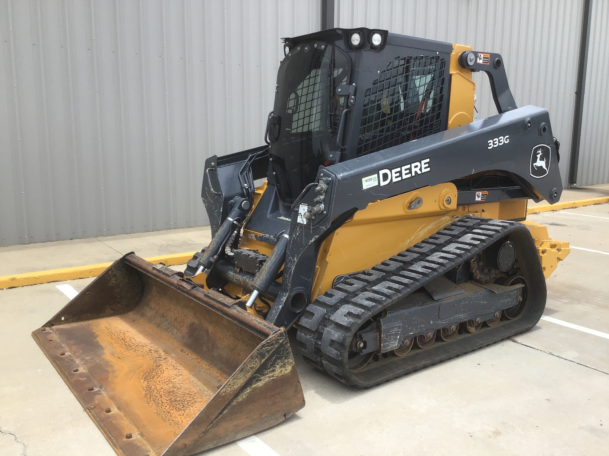 2023 John Deere 333G Image 3