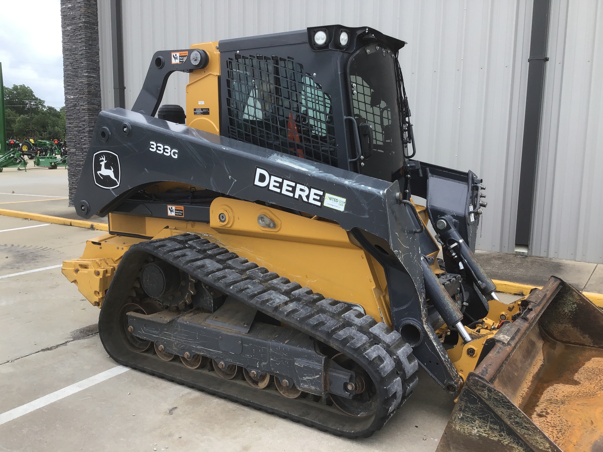2023 John Deere 333G Image 7
