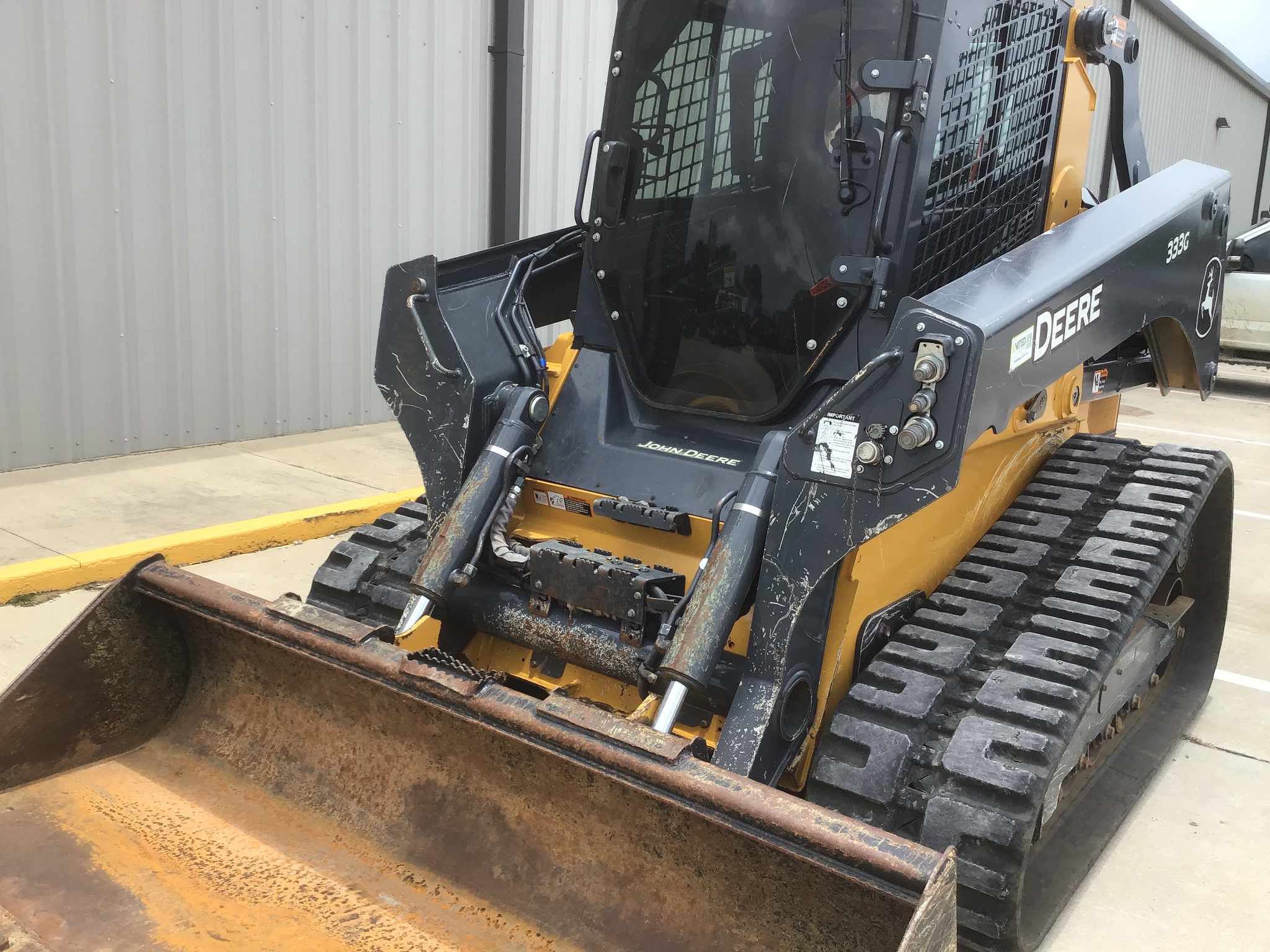 2023 John Deere 333G Image 12