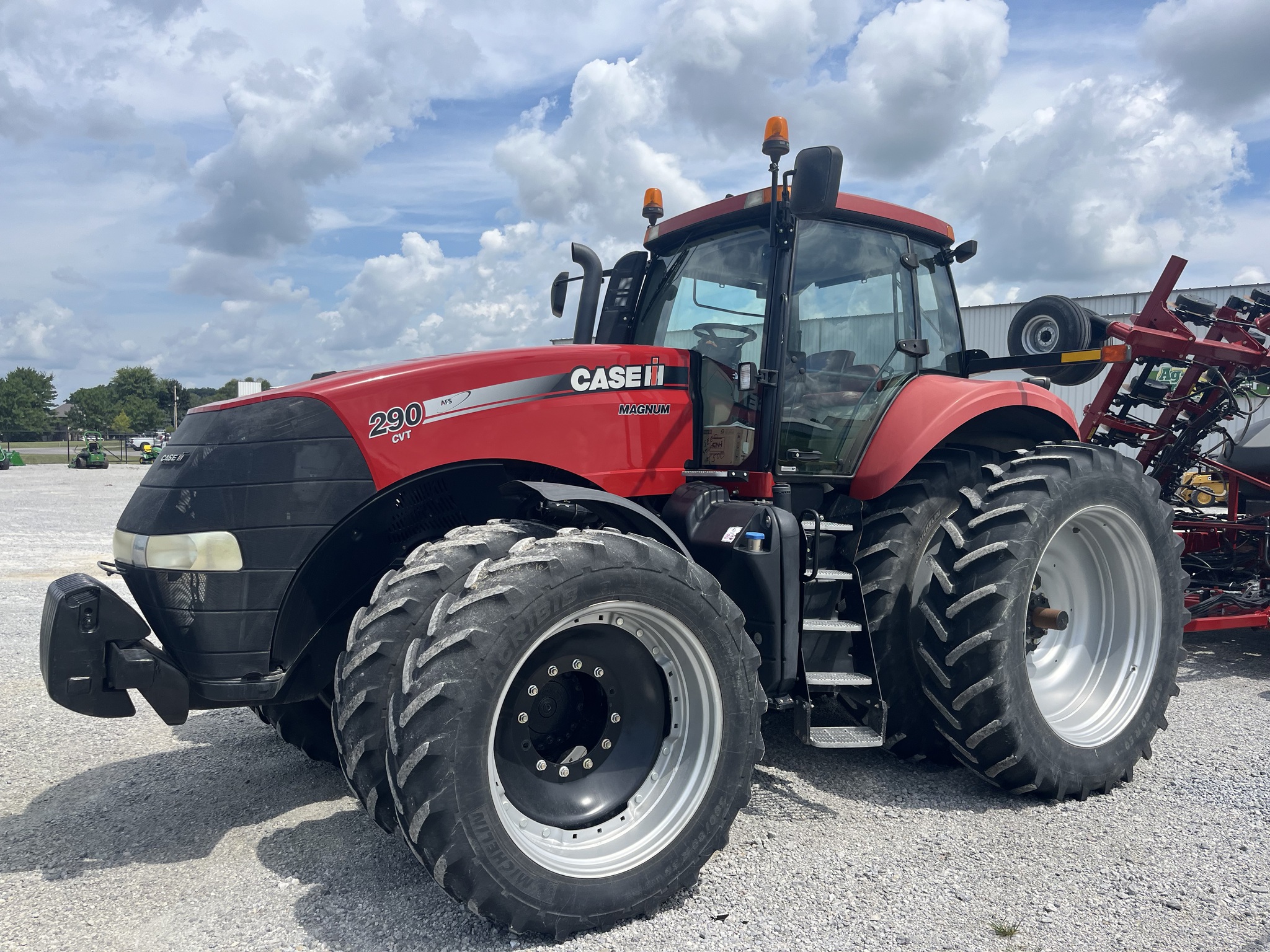 2011 Case IH Magnum 290 Image 3