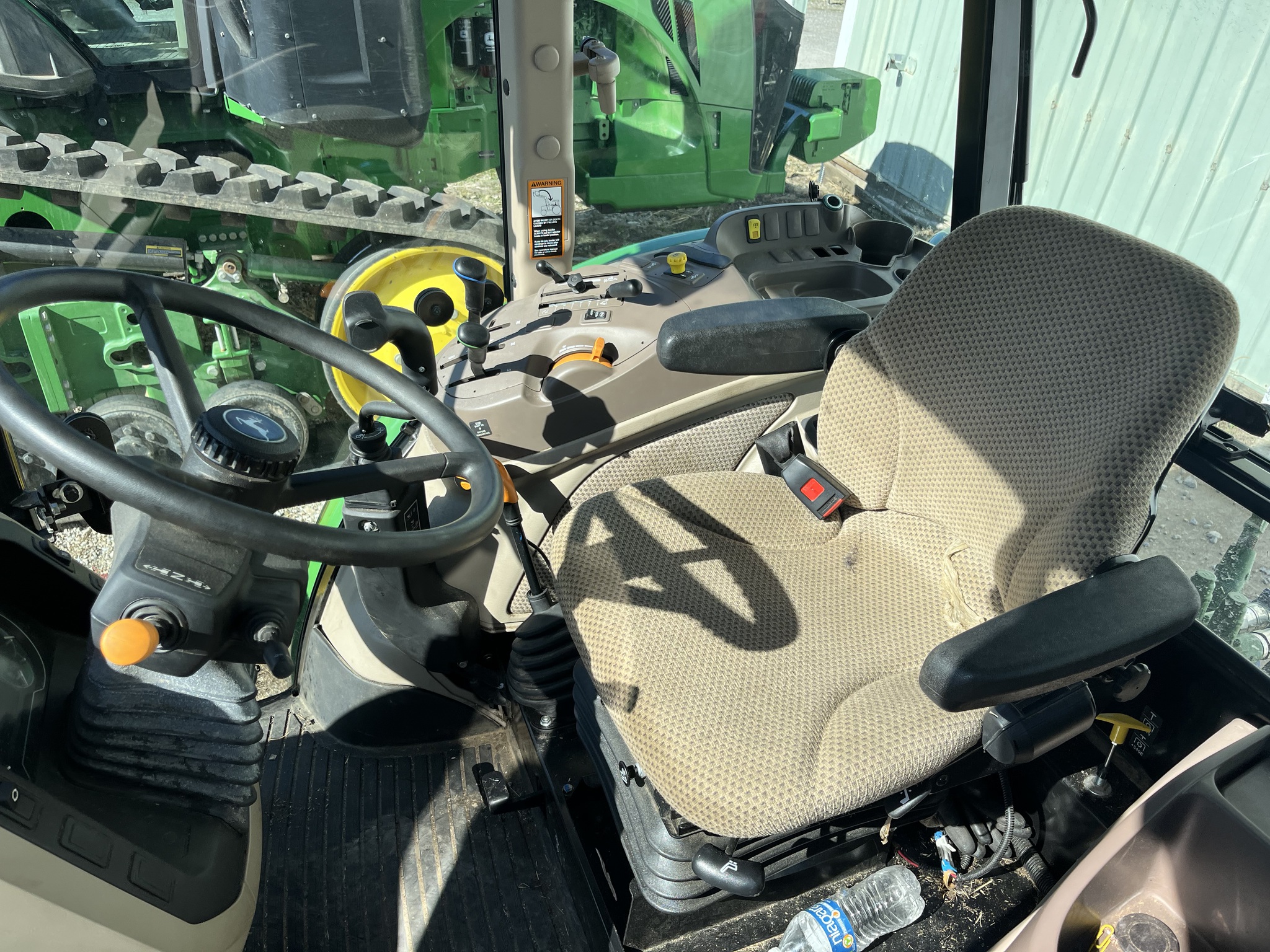 2023 John Deere 5100E Image 2