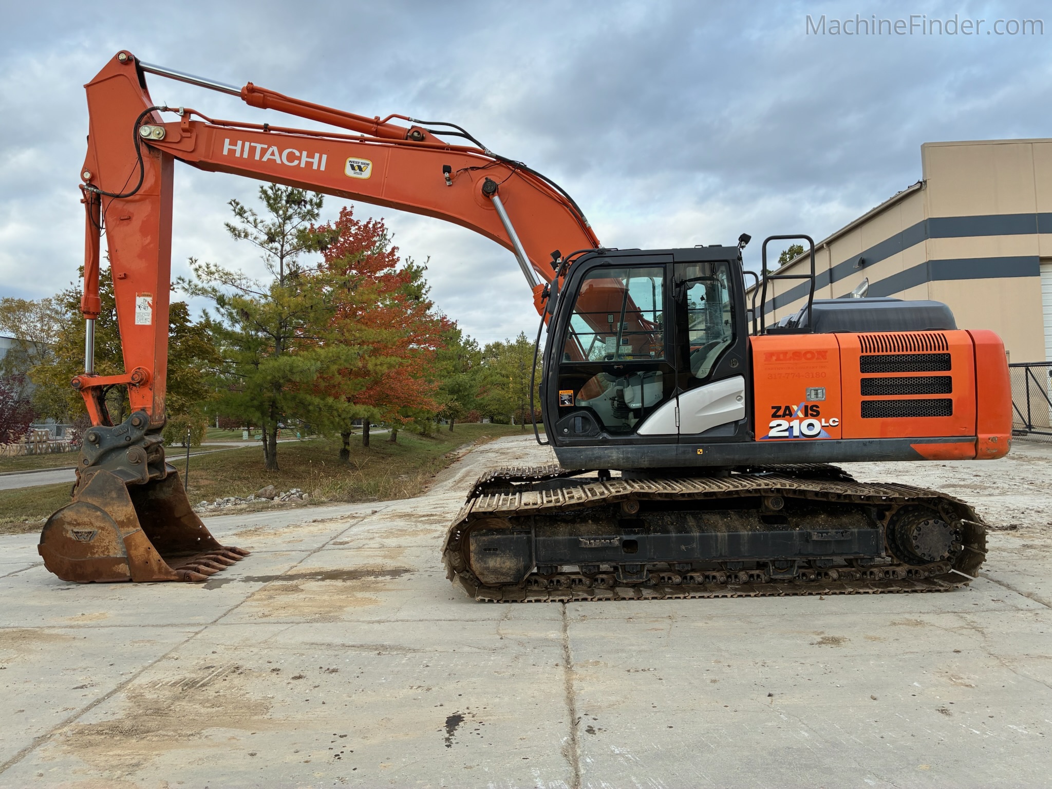 ちぃ 2019 Hitachi ZX210LC-6 | Excavators | MachineFinder
