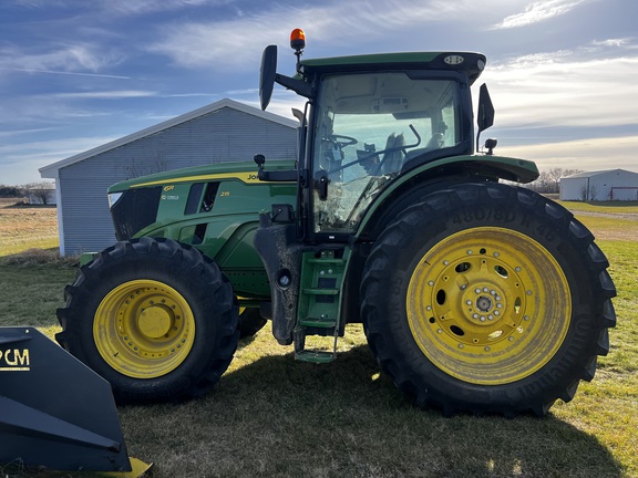 2025 John Deere 6R 215 - Photo6