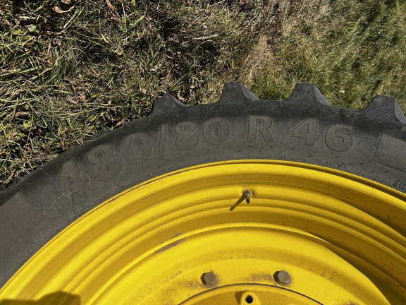 2025 John Deere 6R 215 - Photo14