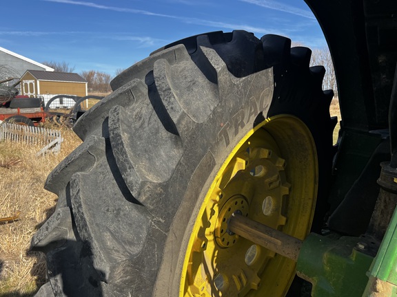 2025 John Deere 6R 215 - Photo16