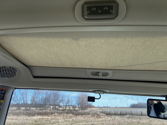 2025 John Deere 6R 215 - Photo29