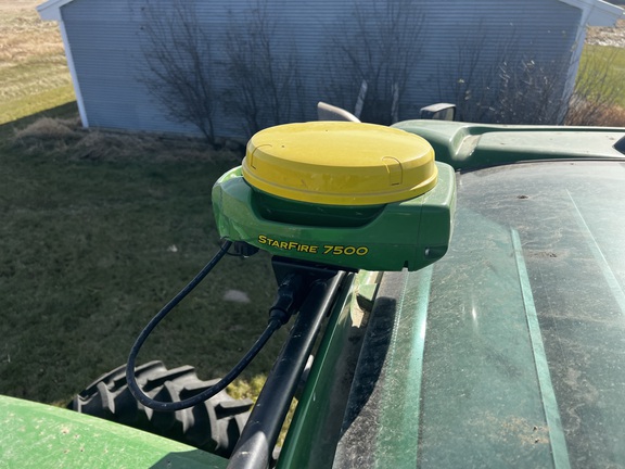 2025 John Deere 6R 215 - Photo25