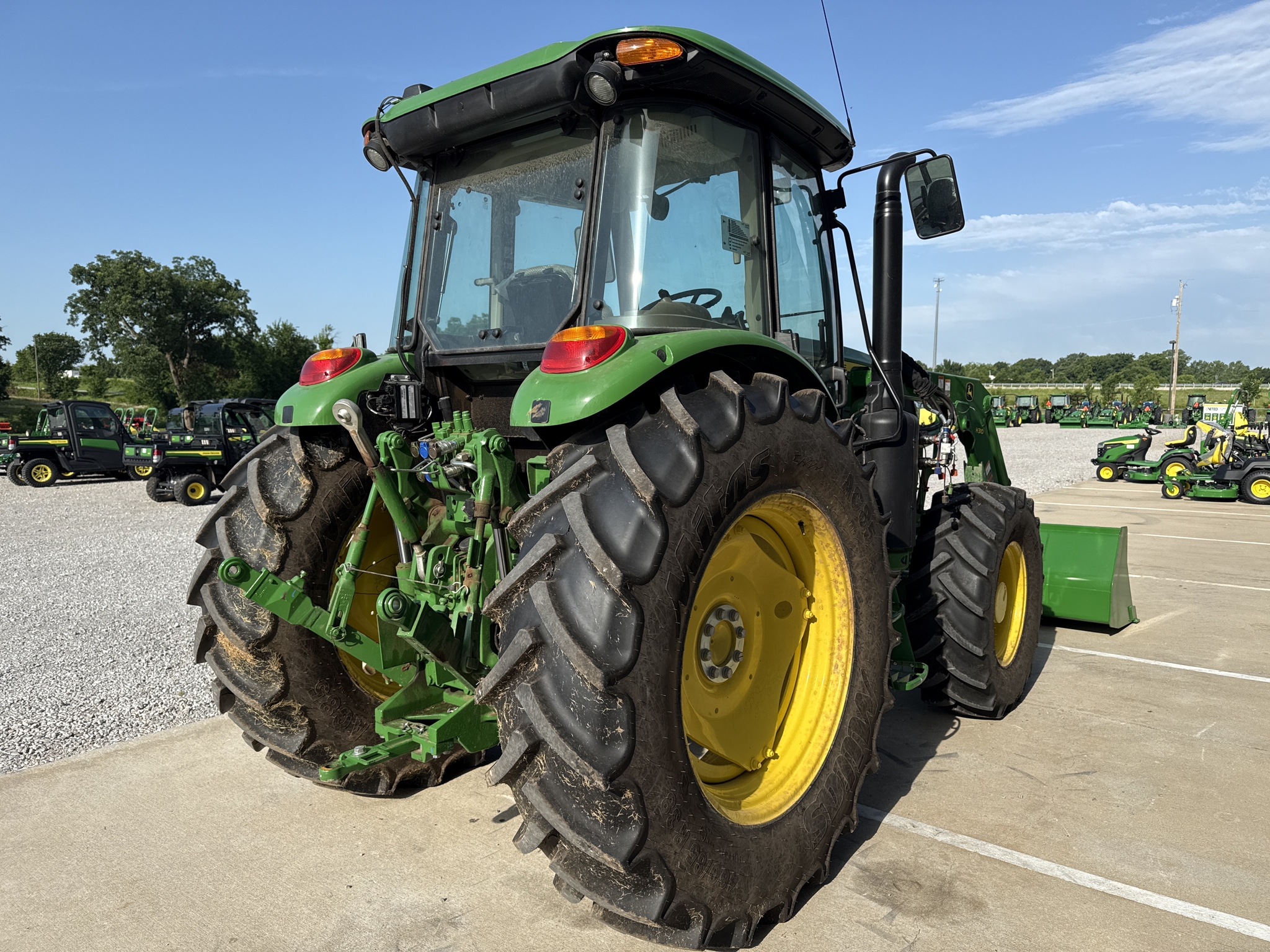 2024 John Deere 6120E Cab Image 14