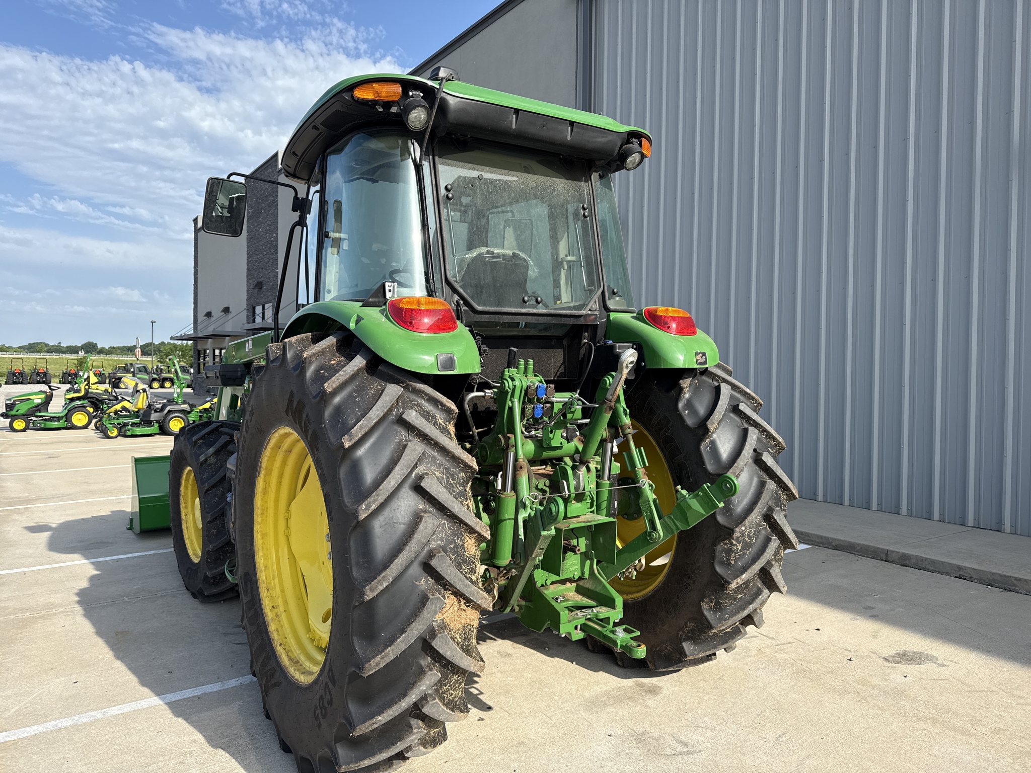 2024 John Deere 6120E Cab Image 16