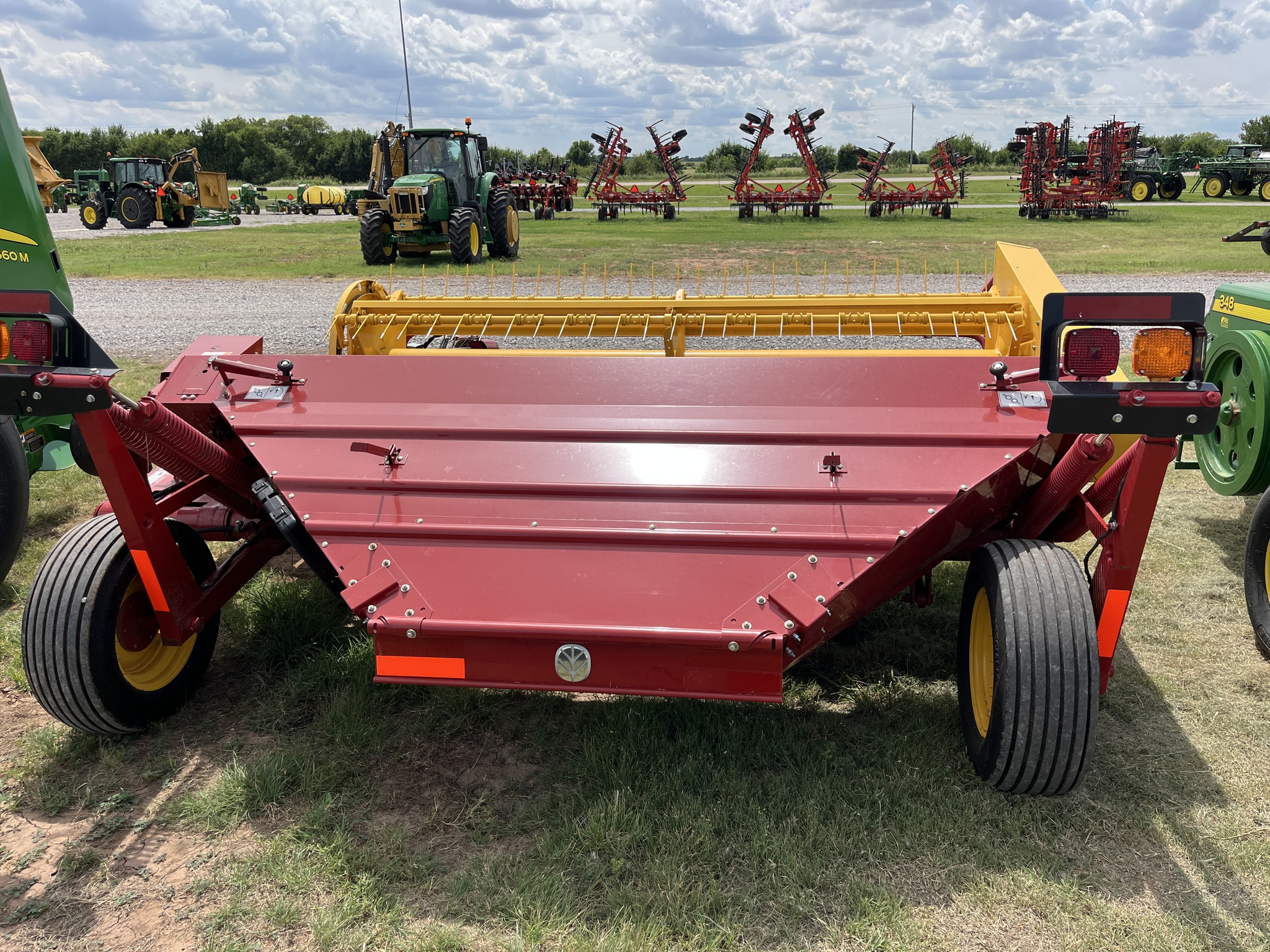 2019 New Holland 488 Image 11
