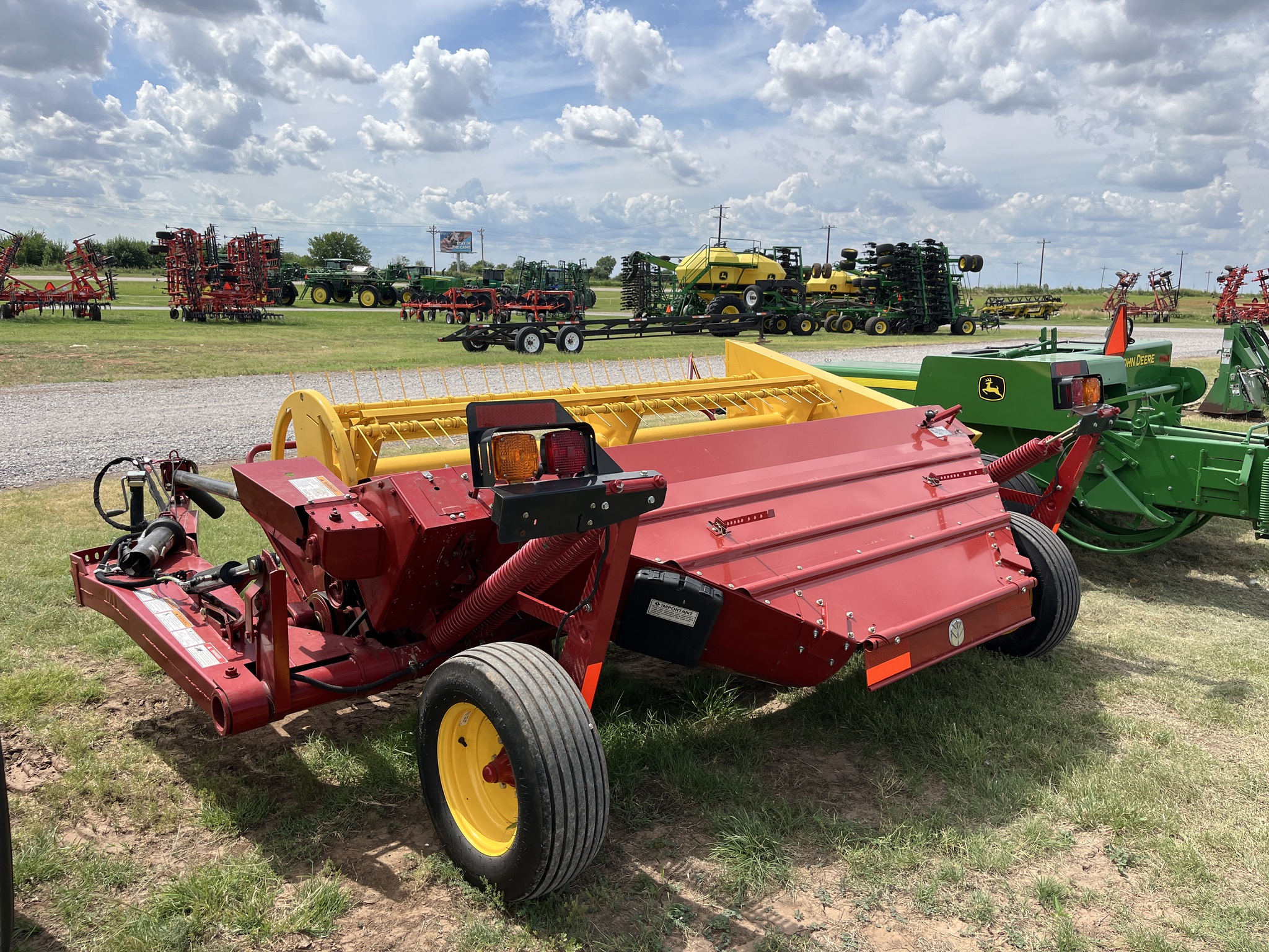 2019 New Holland 488 Image 12
