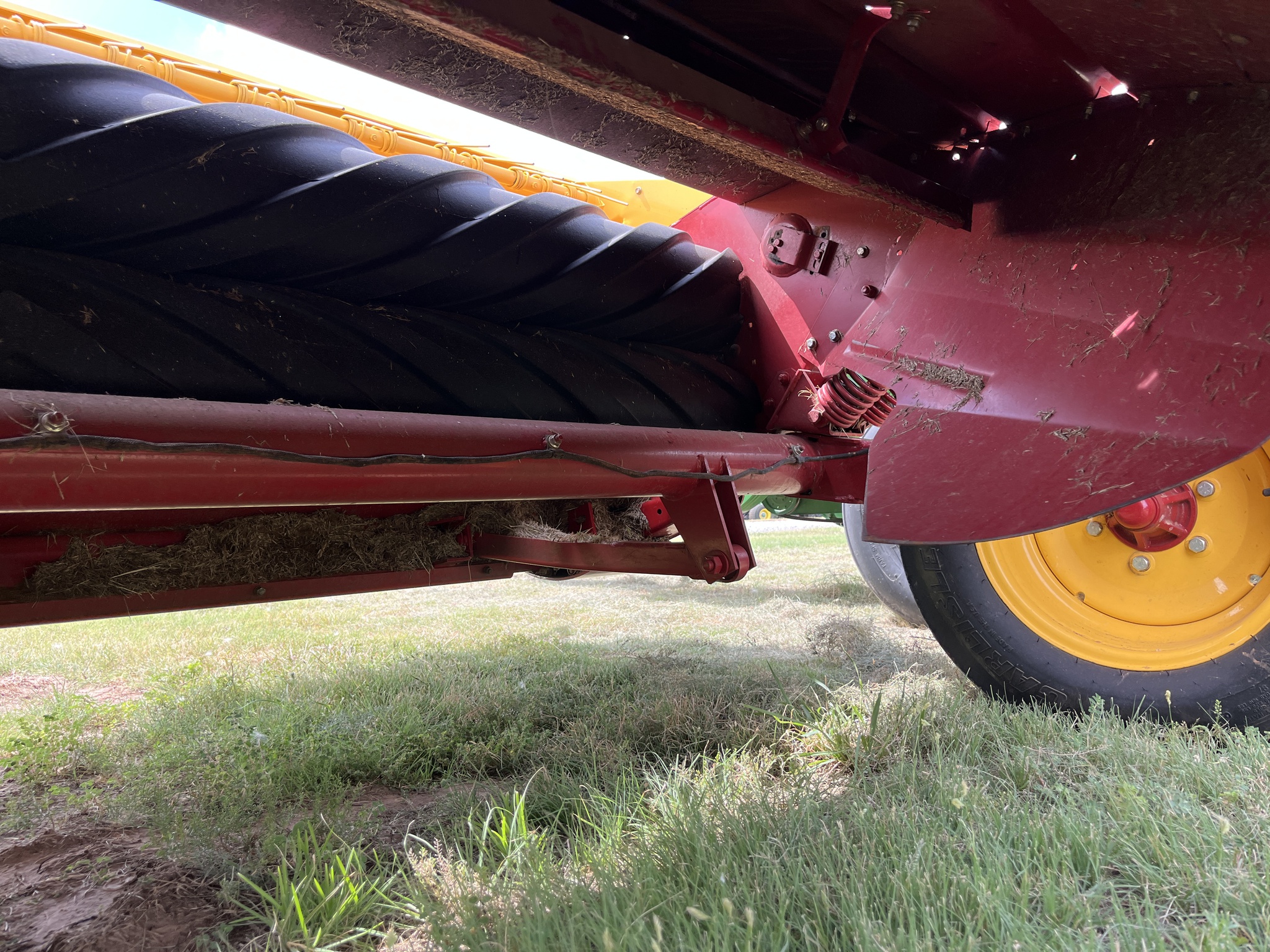 2019 New Holland 488 Image 18
