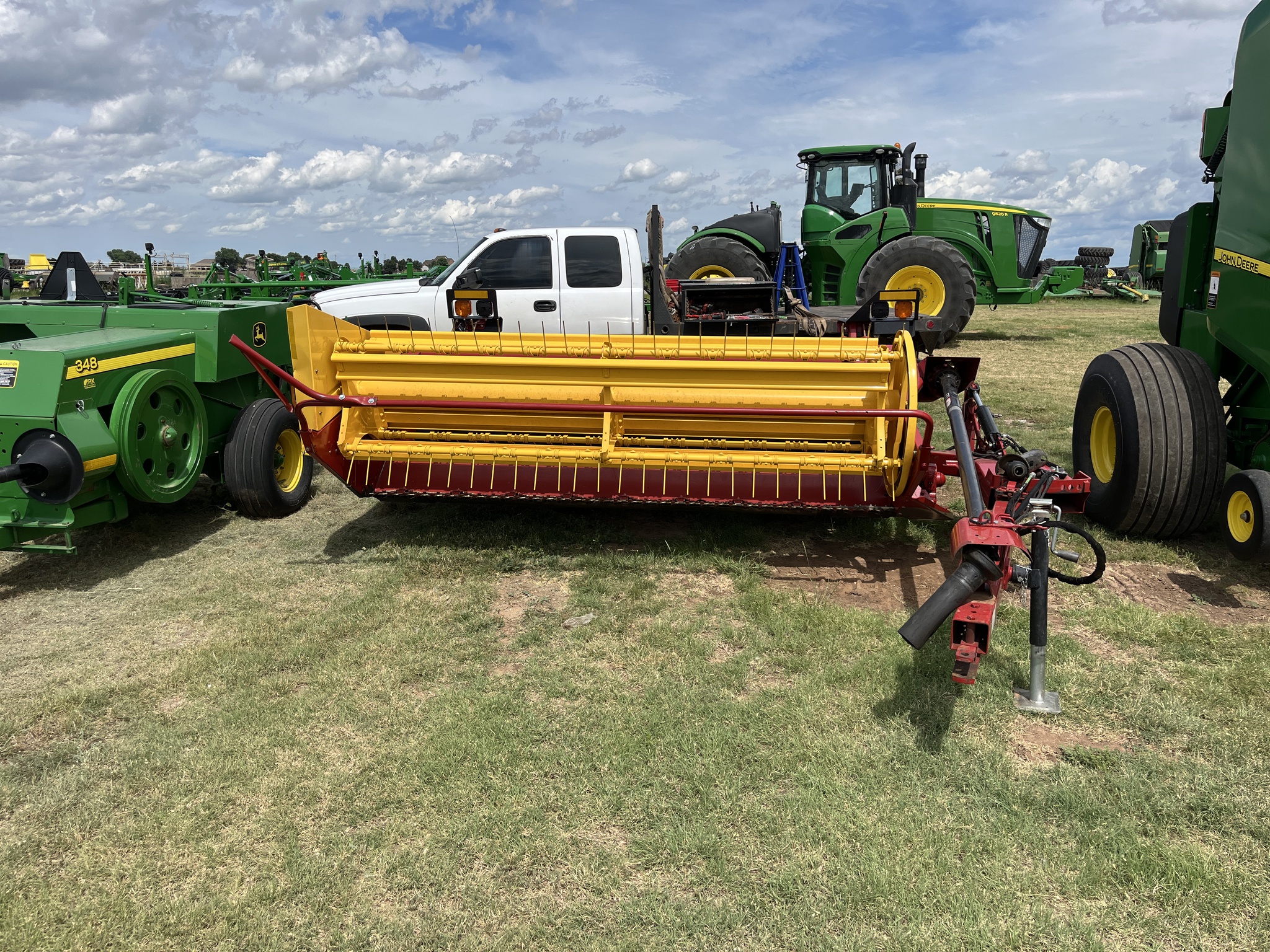 2019 New Holland 488 Image 2