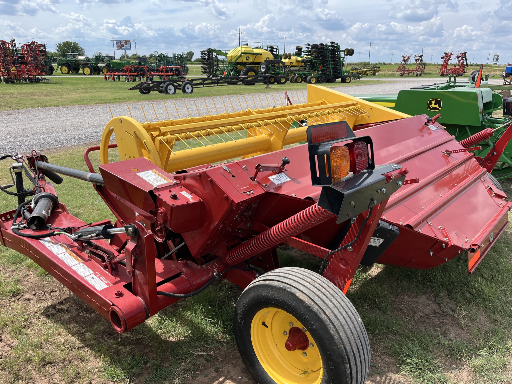 2019 New Holland 488 Image 13