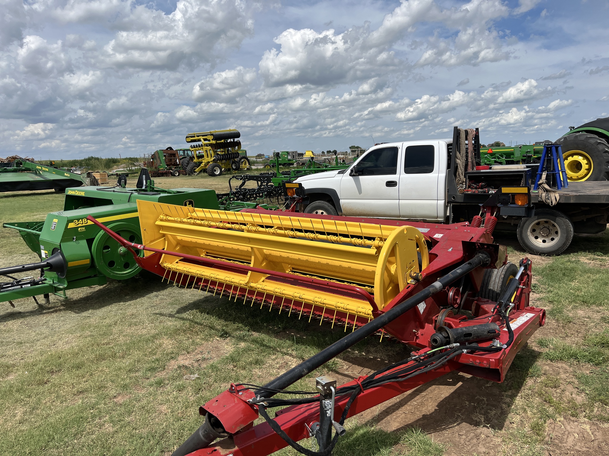 2019 New Holland 488 Image 17